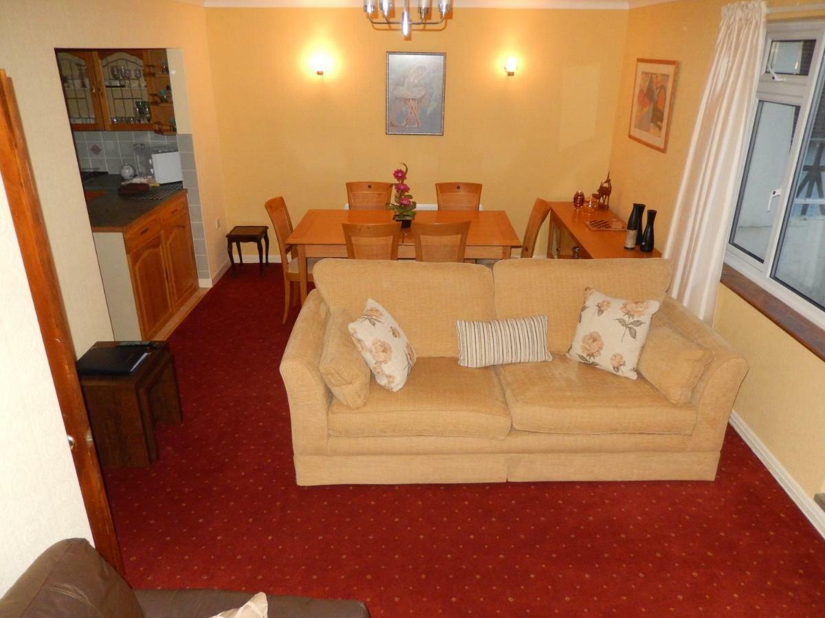 Gables Court Holiday Apartments Swanage Eksteriør billede